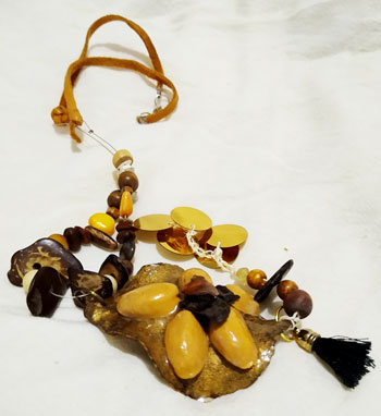 Collar brisa dorada