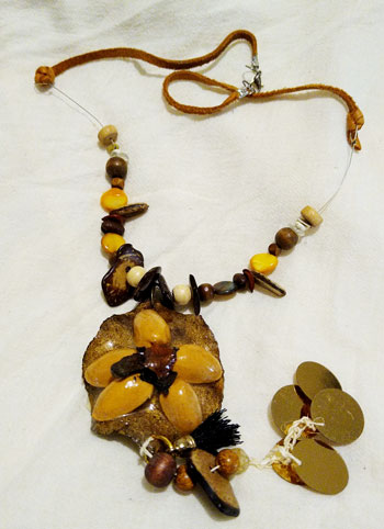 Collar brisa dorada