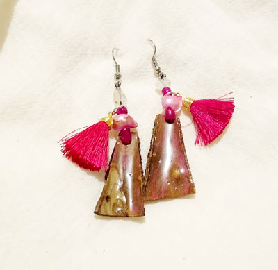 Aretes penca rosada